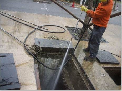 溧阳池底污泥如何清理